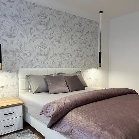 Mona Apartment *